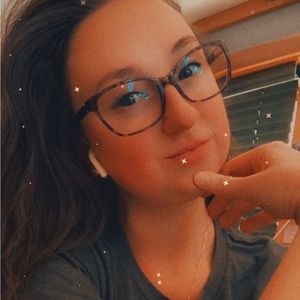 Meet your Posher, Breanna marie